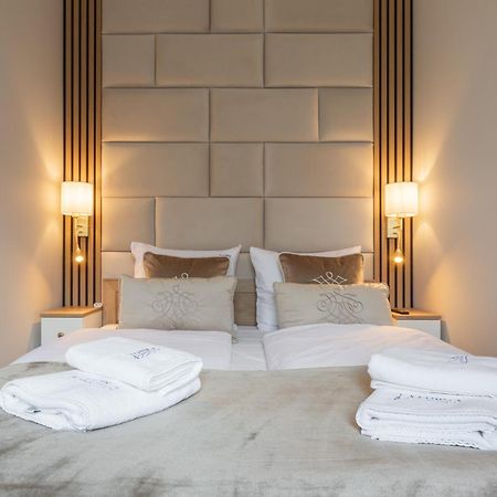 Ambria Apartments Rose سفينويتشي المظهر الخارجي الصورة